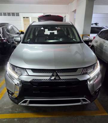 MITSUBISHI-OUTLANDER-2019