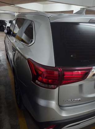 MITSUBISHI-OUTLANDER-3.0 MIVEC V6 GASOLINA HPE-S AWD AUTOMÁTICO MITSUBISHI-OUTLANDER-2019