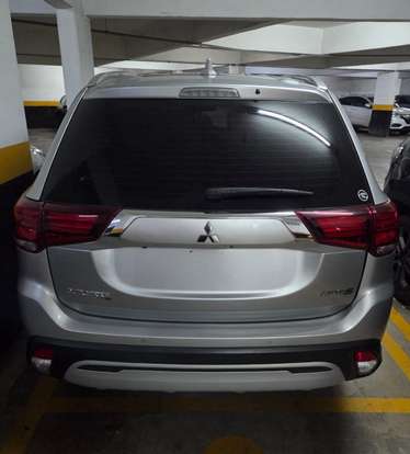 MITSUBISHI-OUTLANDER-3.0 MIVEC V6 GASOLINA HPE-S AWD AUTOMÁTICO MITSUBISHI-OUTLANDER-2019
