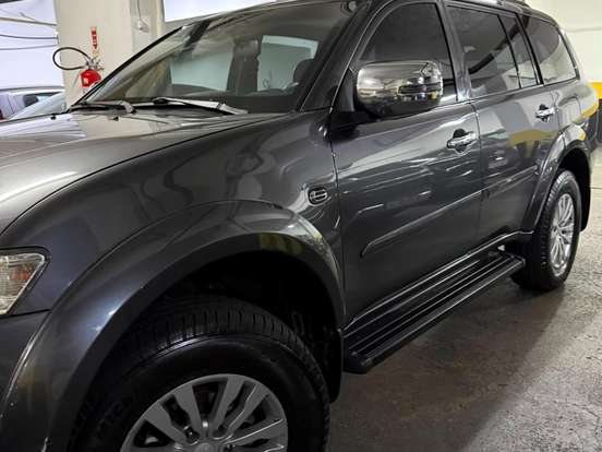 MITSUBISHI-PAJERO DAKAR-3.2 HPE 4X4 7 LUGARES 16V TURBO INTERCOOLER DIESEL 4P AUTOMÁTICO MITSUBISHI-PAJERO DAKAR-2013