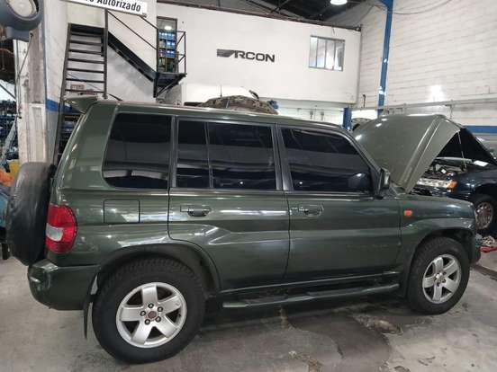 MITSUBISHI-PAJERO TR4-2005