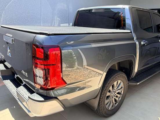 MITSUBISHI-TRITON-2.4 BITURBO DIESEL CD HPE-S 4X4 AUTOMÁTICO MITSUBISHI-TRITON-2025