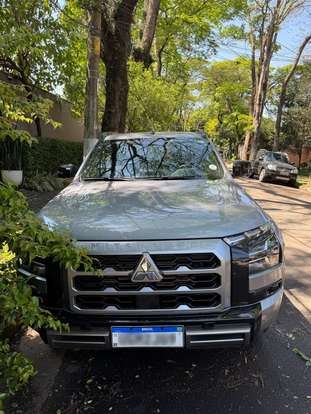 MITSUBISHI-TRITON-2025