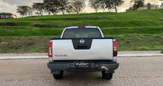NISSAN-FRONTIER-2014