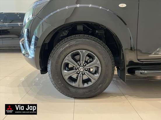 NISSAN-FRONTIER-2021