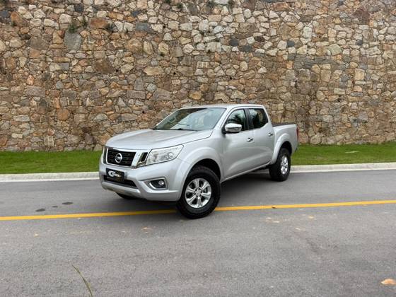 NISSAN FRONTIER 2.3 16V TURBO DIESEL XE CD 4X4 AUTOMÁTICO