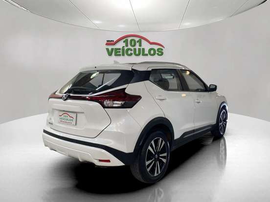 NISSAN-KICKS-2022