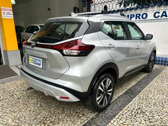 NISSAN-KICKS-2023