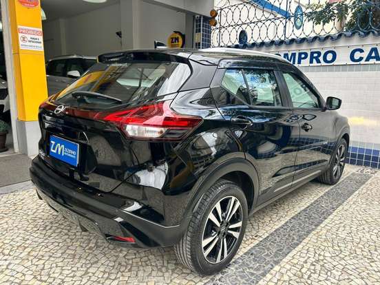 NISSAN-KICKS-2023