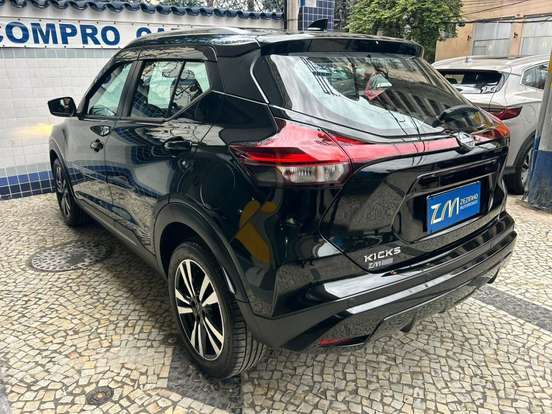 NISSAN-KICKS-2023