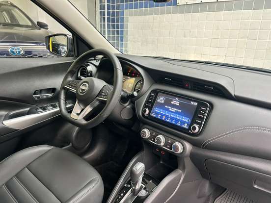 NISSAN-KICKS-2023