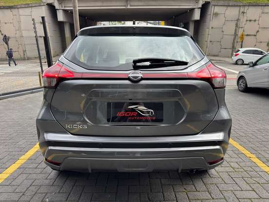 NISSAN-KICKS-2022