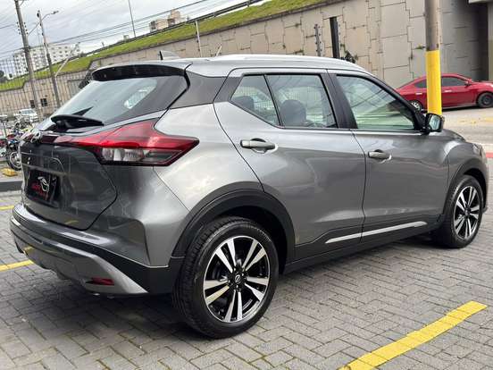 NISSAN-KICKS-2022