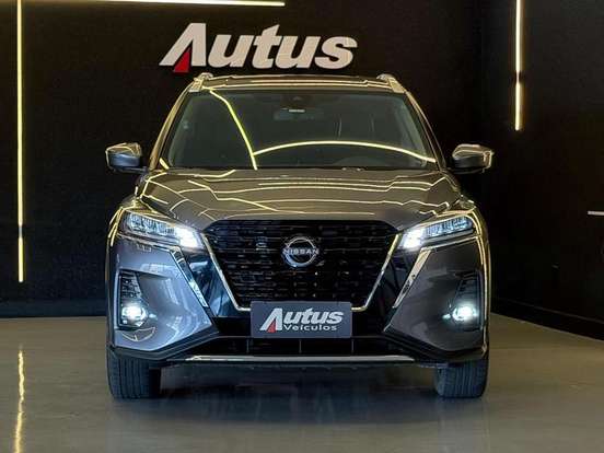 NISSAN-KICKS-2023