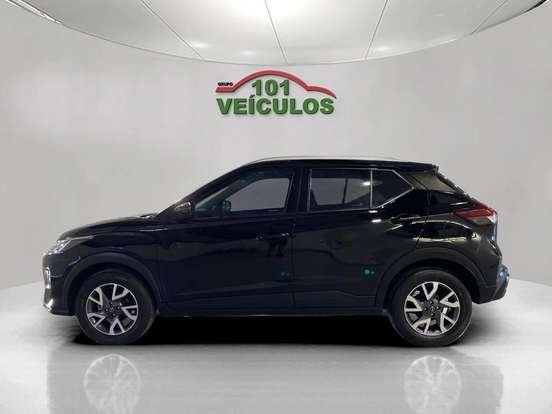 NISSAN-KICKS-2023