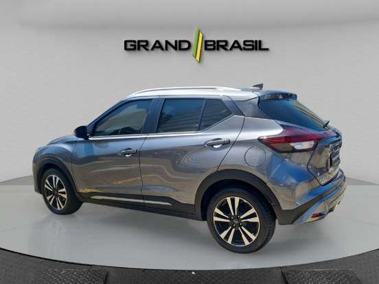 NISSAN-KICKS PLAY-2025