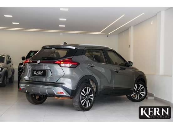 NISSAN-KICKS PLAY-2025