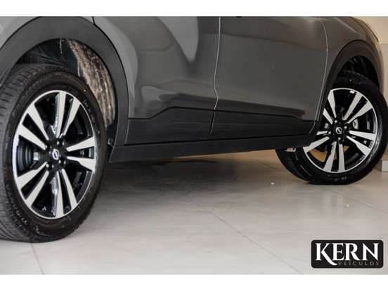 NISSAN-KICKS PLAY-2025