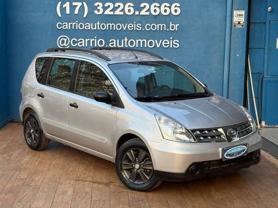 NISSAN-LIVINA-2010
