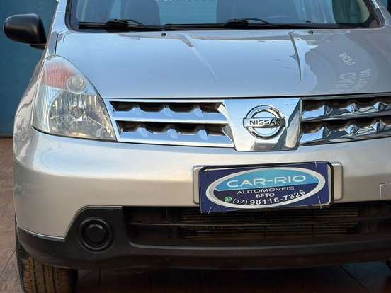 NISSAN-LIVINA-2010