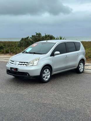 NISSAN-LIVINA-2009