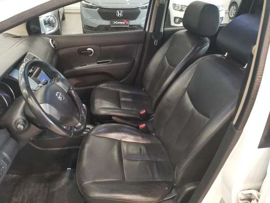 NISSAN-LIVINA-2014