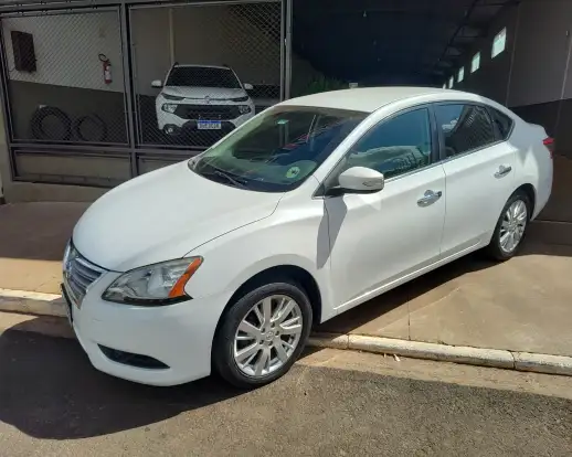 NISSAN-SENTRA-2014