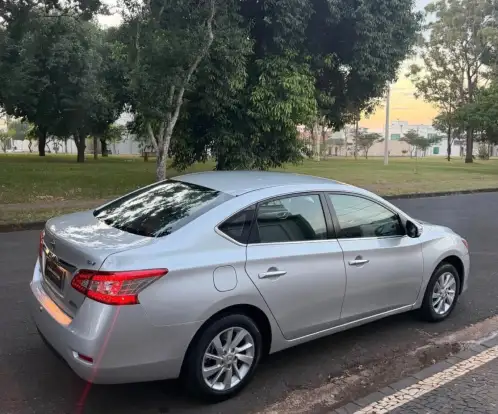NISSAN-SENTRA-2014