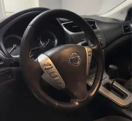 NISSAN-SENTRA-2014