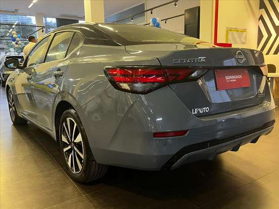 NISSAN-SENTRA-2025
