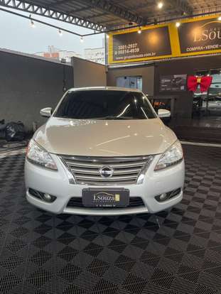NISSAN-SENTRA-2014