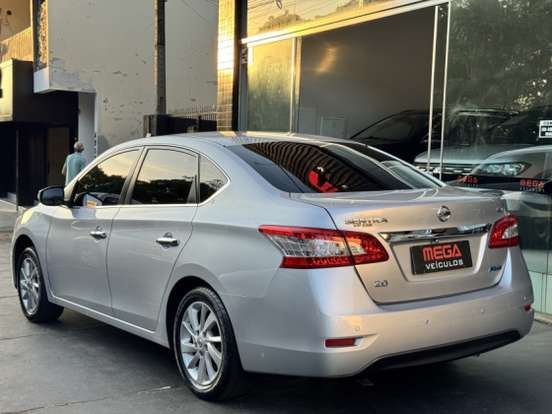 NISSAN-SENTRA-2014