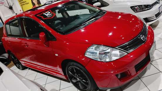 NISSAN-TIIDA-2011