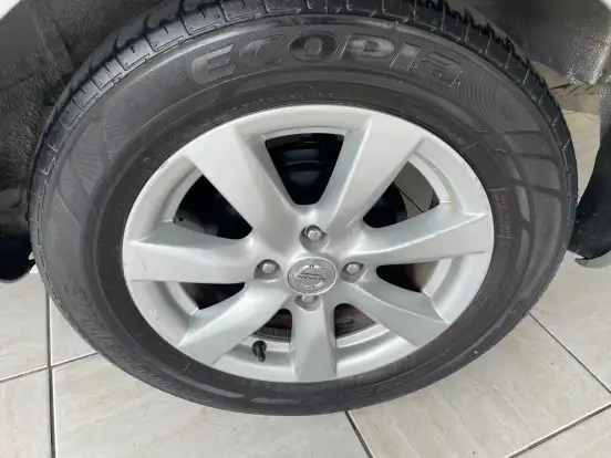 NISSAN-VERSA-1.6 16V FLEX SL 4P MANUAL NISSAN-VERSA-2012