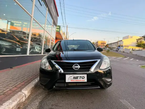 NISSAN-VERSA-2020