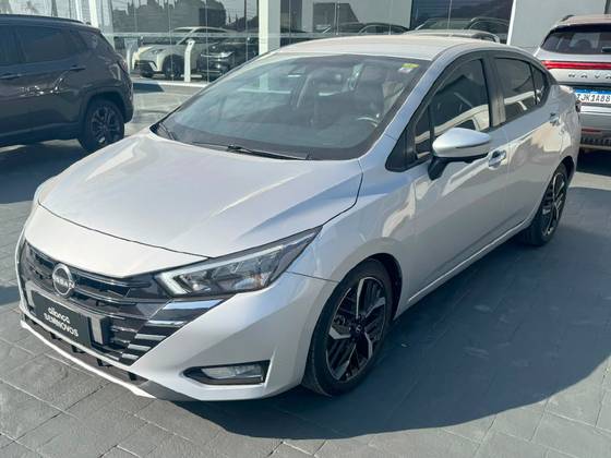 NISSAN VERSA 1.6 16V FLEX EXCLUSIVE XTRONIC