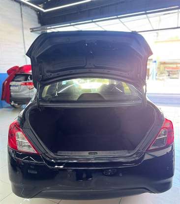 NISSAN-VERSA-2015