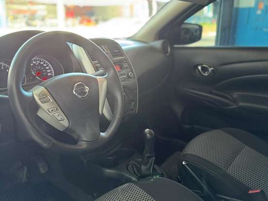 NISSAN-VERSA-1.6 16V FLEX SV 4P MANUAL NISSAN-VERSA-2015