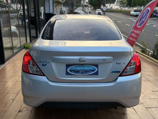 NISSAN-VERSA-1.6 16V FLEX SV 4P XTRONIC NISSAN-VERSA-2018