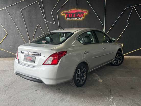 NISSAN-VERSA-1.6 16V FLEXSTART UNIQUE 4P MANUAL NISSAN-VERSA-2015