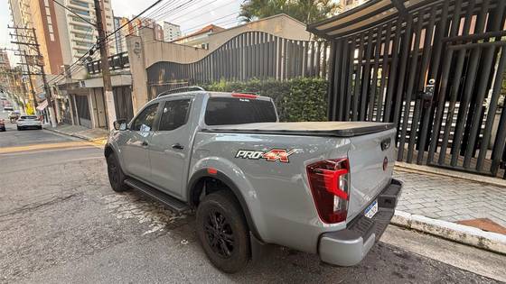 NISSAN FRONTIER 2.3 16V TURBO DIESEL PRO4X CD 4X4 AUTOMÁTICO