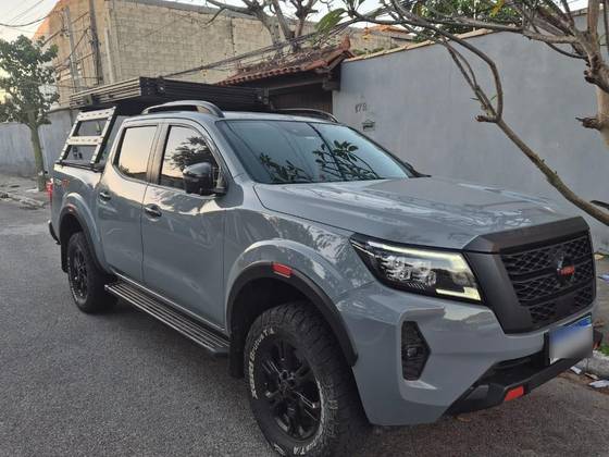 NISSAN FRONTIER 2.3 16V TURBO DIESEL PRO4X CD 4X4 AUTOMÁTICO