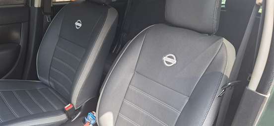 NISSAN-LIVINA-2011