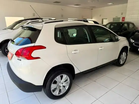 PEUGEOT-2008-2015