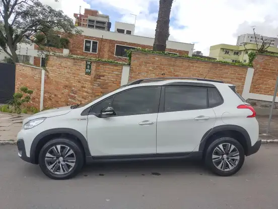 PEUGEOT-2008-1.6 16V THP FLEX GRIFFE INCONCERT 4P AUTOMÁTICO PEUGEOT-2008-2020