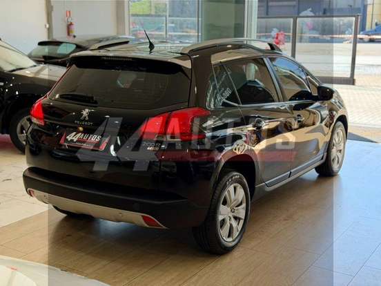 PEUGEOT-2008-2017