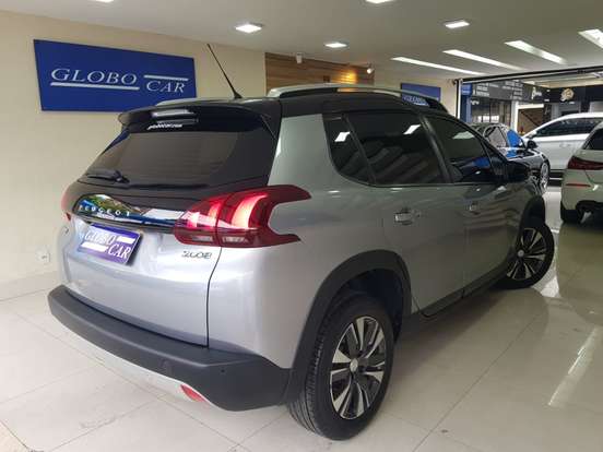 PEUGEOT-2008-2022