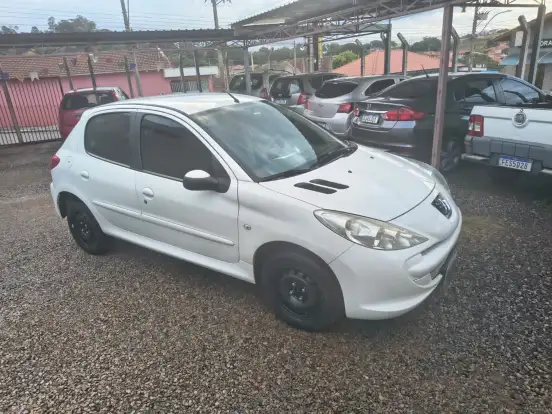 PEUGEOT-207-2012