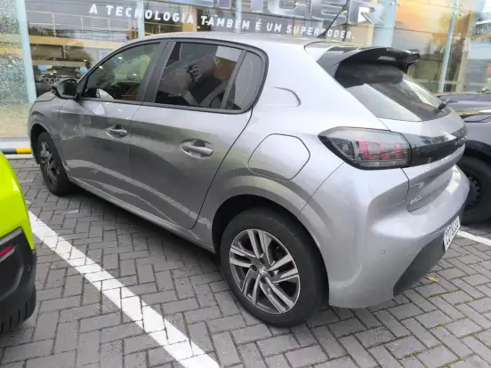 PEUGEOT-208-1.6 16V FLEX GRIFFE AT6 PEUGEOT-208-2023