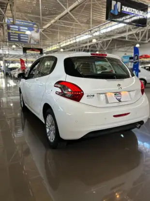 PEUGEOT-208-1.6 ALLURE 16V FLEX 4P AUTOMÁTICO PEUGEOT-208-2016